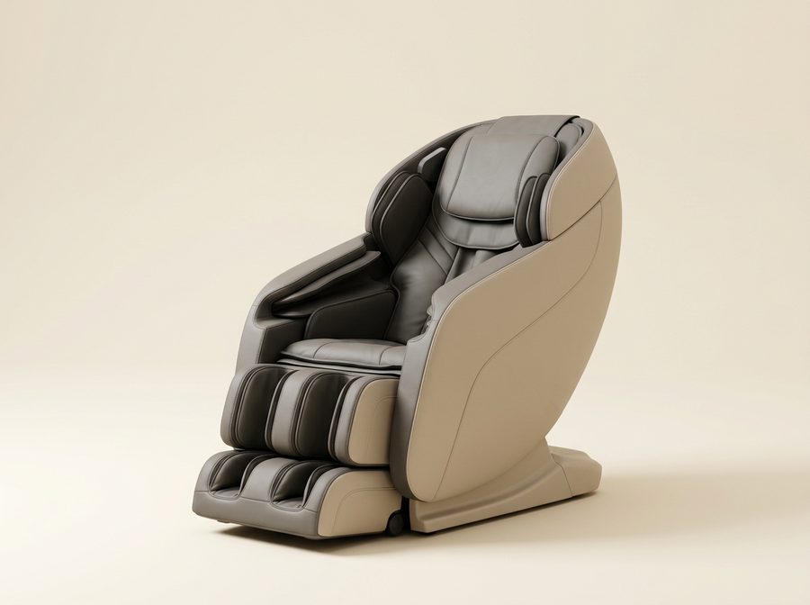 Fauteuil de massage intégral à coque enveloppante beige et grise, logements pour les bras et les jambes